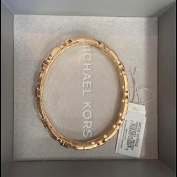 10/10 brand new with tags - Picture 5 of 6